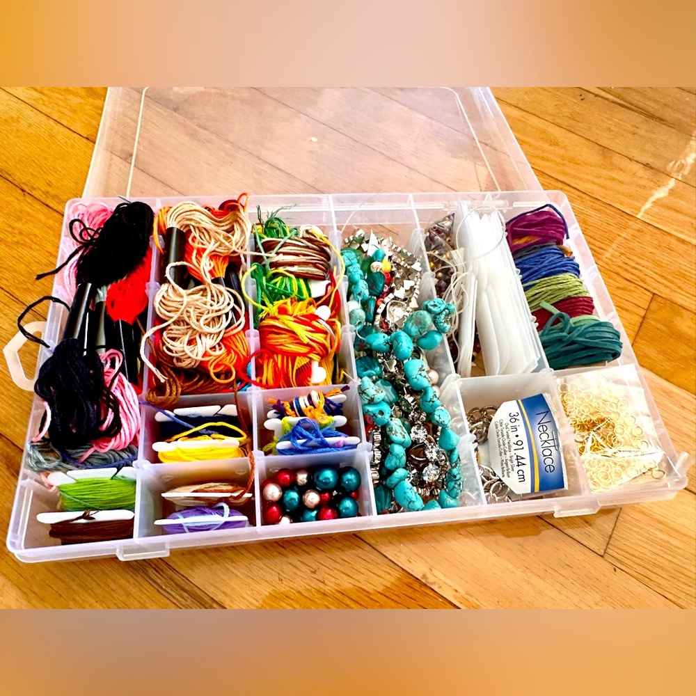 Arts & Crafts Assortment Box